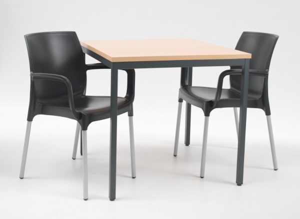 230714 VRPS-tafel-zwart-stoel-armleuning-small